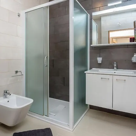 With Parking Space - 18532 Apartamento